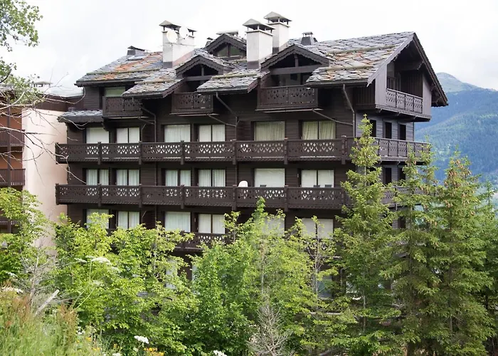 Courchevel 1550 – VERITABLE SKI AUX PIEDS – APPARTEMENT LES TOVETS T2 – 47m2 – 4P